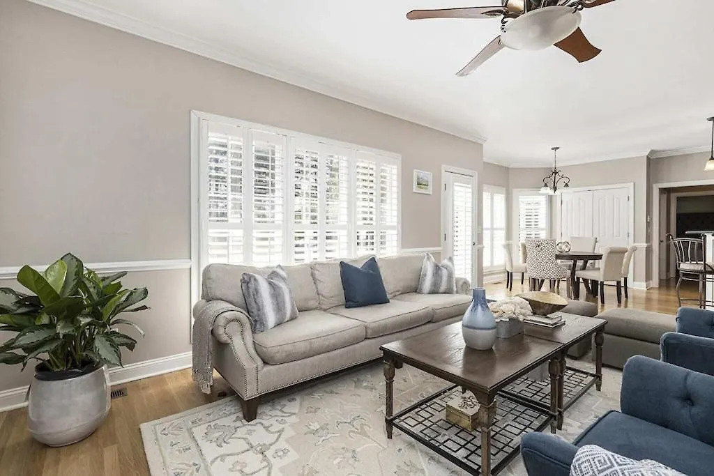 Hébergement de vacances Villa Mckee Manor- South Clt-Matthews-3000 Sq Ft à Charlotte